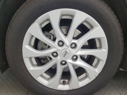 Used 2018 Nissan Sentra SV FWD image 31