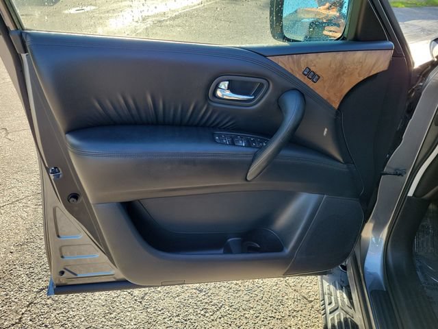 Used 2021 Nissan Armada SL w/ Captain's Chairs Package AWD/4WD image 17