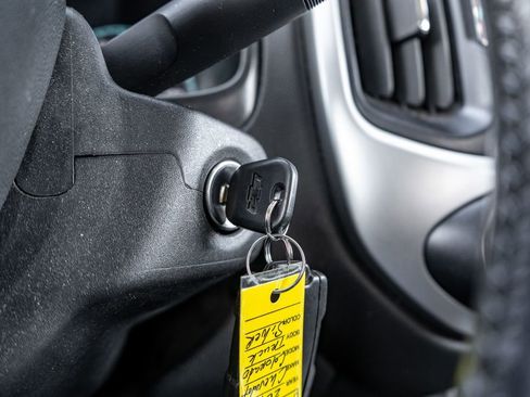 Used 2016 Chevrolet Colorado LT w/ LT Convenience Package image 24