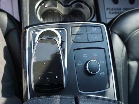 Used 2019 Mercedes-Benz GLS 450 4MATIC w/ Premium 1 Package image 31