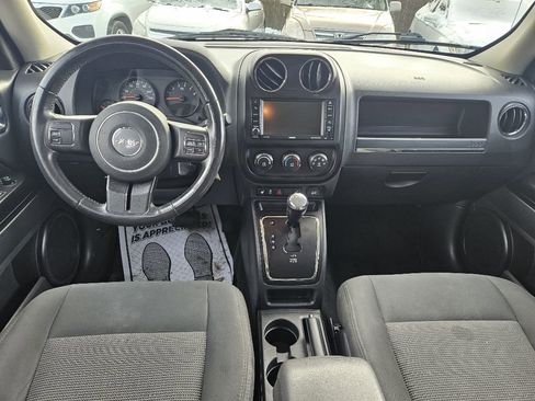 Used 2013 Jeep Patriot Latitude w/ Sun/Sound Group image 10