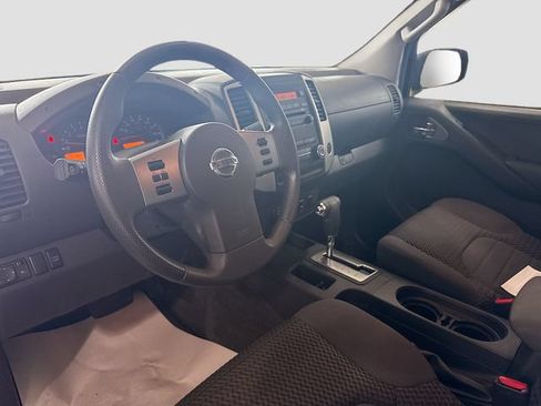 Used 2012 Nissan Frontier SV w/ SV Premium Utility Pkg AWD/4WD image 20