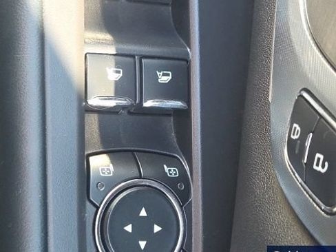 Used 2025 Ford Expedition Platinum AWD/4WD image 30