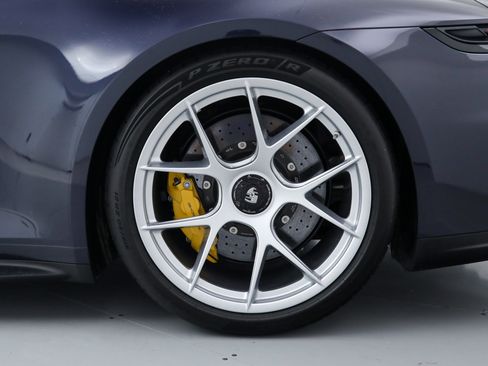 Used 2026 Porsche 911 GT3 RWD image 39