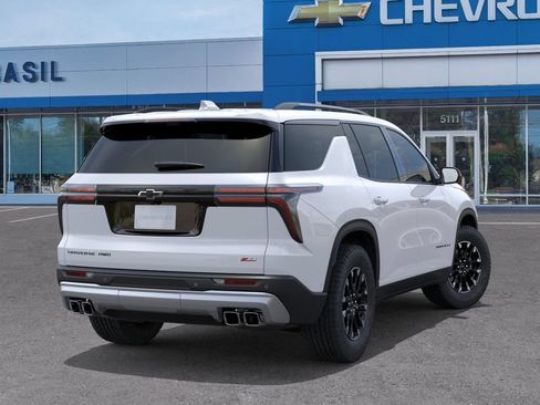 New 2026 Chevrolet Traverse Z71 w/ Driver Confidence Package AWD/4WD image 4