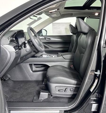 Certified 2026 INFINITI QX60 Luxe w/ Cargo Package FWD image 14
