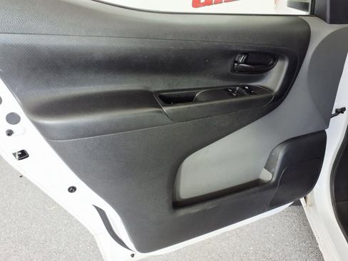 Used 2018 Nissan NV200 SV FWD image 14