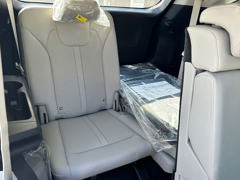 New 2026 Kia Sorento EX image 14