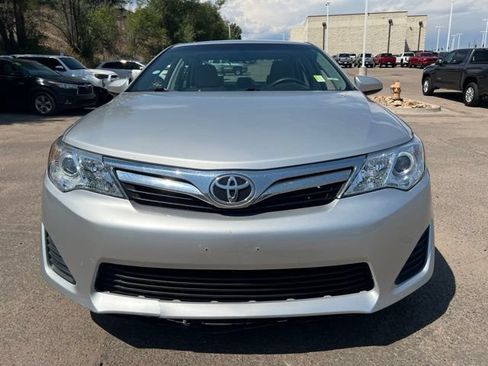 Used 2014 Toyota Camry LE FWD image 8