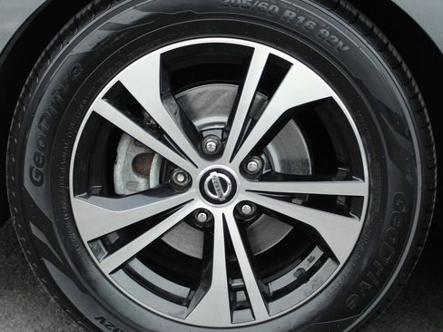 Certified 2020 Nissan Sentra SV image 10