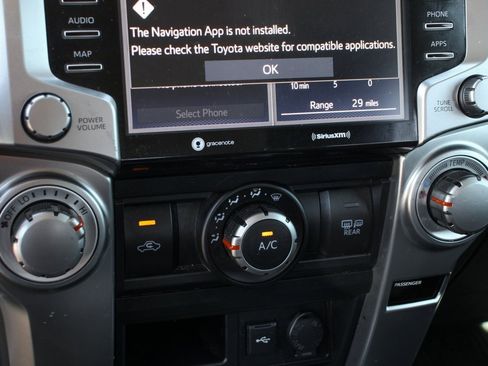 Used 2022 Toyota 4Runner SR5 image 29