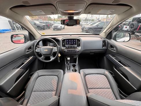 Used 2022 Chevrolet Colorado Z71 AWD/4WD image 10