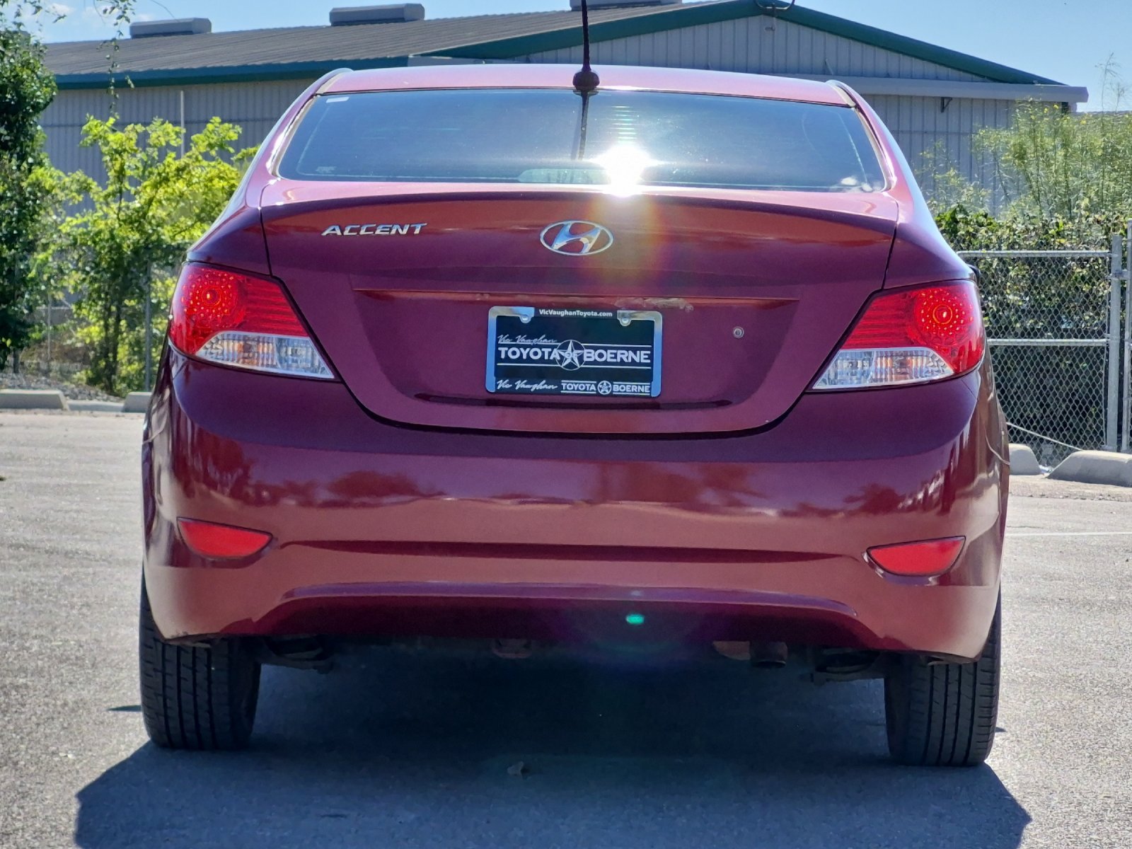 Used 2012 Hyundai Accent GLS FWD image 6