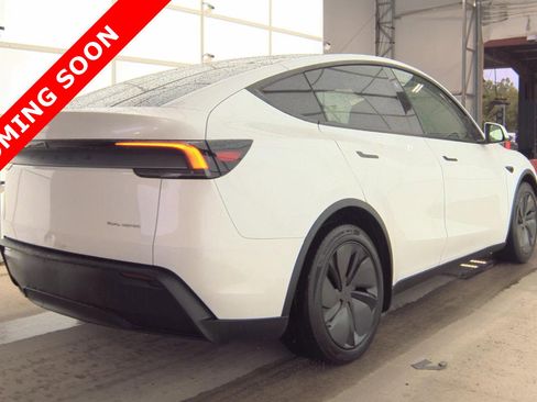 Used 2026 Tesla Model Y Long Range AWD/4WD image 4