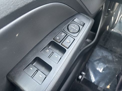 Used 2018 Hyundai Elantra Limited image 16