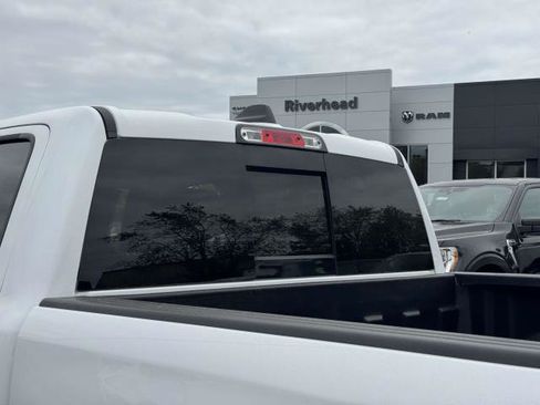 Used 2025 RAM 1500 Big Horn AWD/4WD image 6