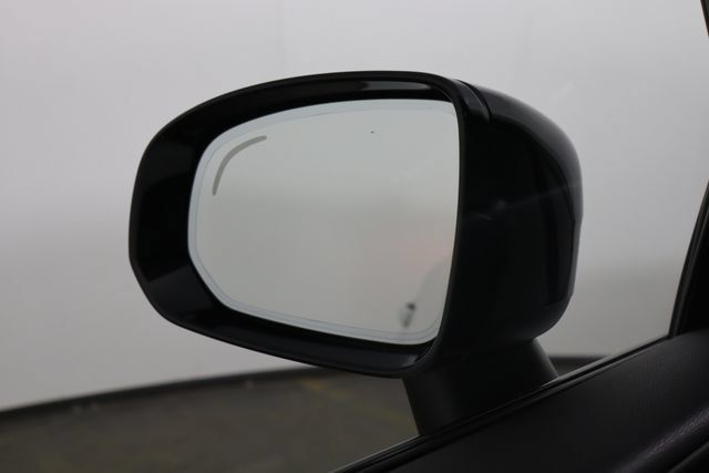Used 2024 Volvo XC60 B5 Plus AWD/4WD image 36