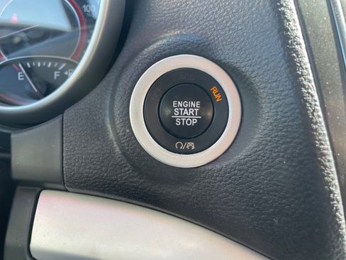 Used 2018 Dodge Journey SE w/ Connectivity Group FWD image 21