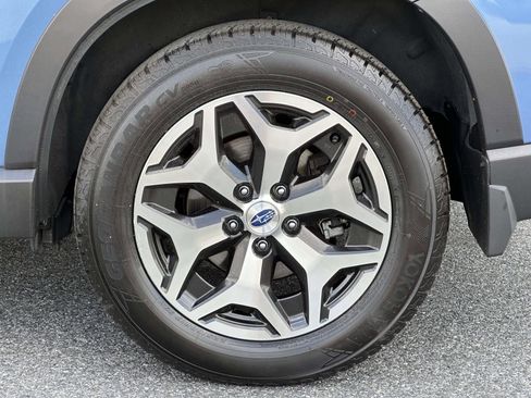 Used 2023 Subaru Forester Premium AWD/4WD image 16