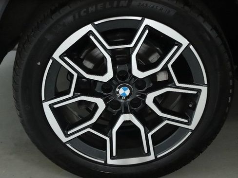 Used 2025 BMW X1 xDrive28i AWD/4WD image 14