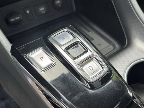 Used 2021 Hyundai Sonata Limited w/ Preferred Accessory Package FWD image 14