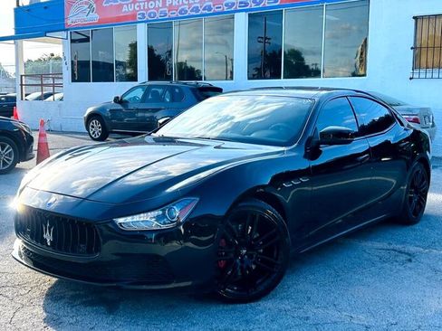Used 2017 Maserati Ghibli w/ Sport Package image 1