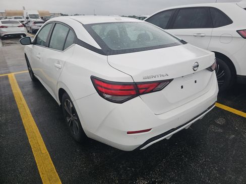 Used 2021 Nissan Sentra SV FWD image 8
