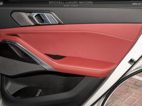 Used 2025 BMW X6 M60i w/ Climate Comfort Package image 20