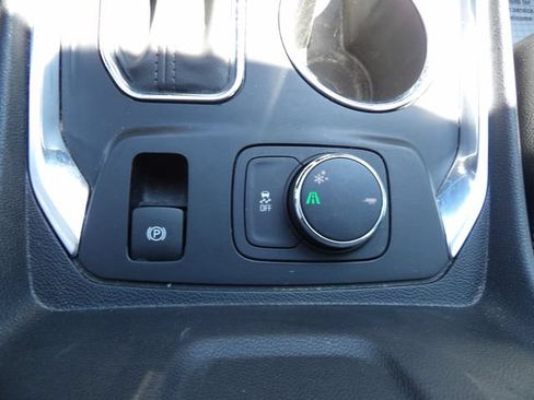 Used 2019 Chevrolet Traverse LT w/ LT Premium Package FWD image 38