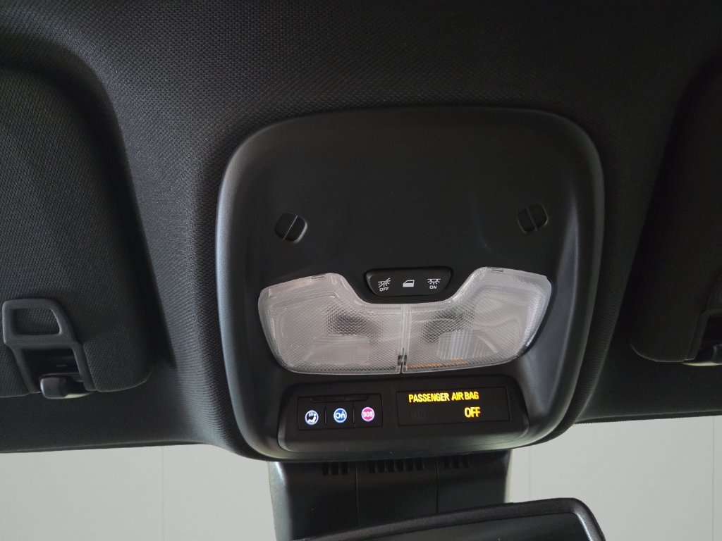 New 2026 Chevrolet Colorado ZR2 w/ Off-Road Front Bumper Package AWD/4WD image 25