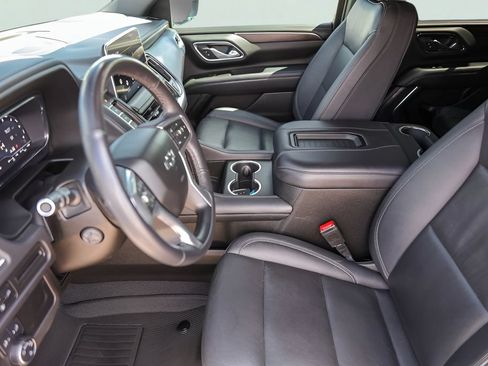 Used 2022 Chevrolet Tahoe Z71 w/ Luxury Package AWD/4WD image 12