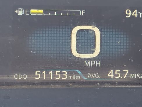 Used 2022 Toyota Prius XLE image 31