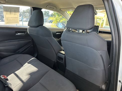 Used 2020 Toyota Corolla LE FWD image 14