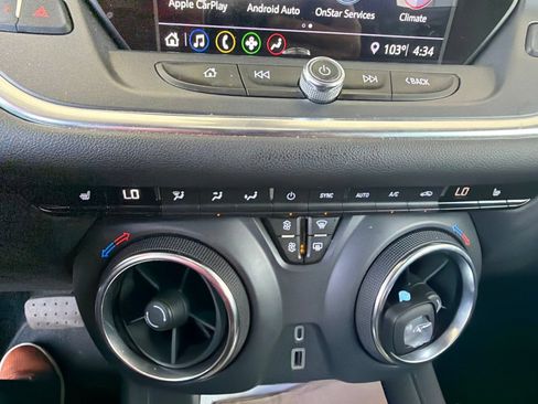 Used 2021 Chevrolet Blazer LT FWD image 24