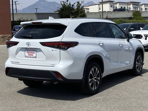 Certified 2026 Toyota Highlander XLE AWD/4WD image 42