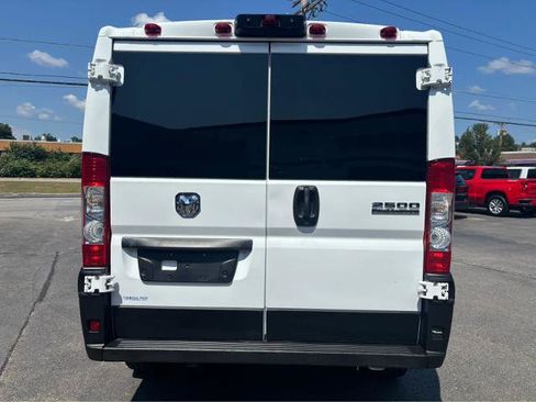 Used 2025 RAM ProMaster 2500 w/ U-Haul Equipment Group FWD image 7