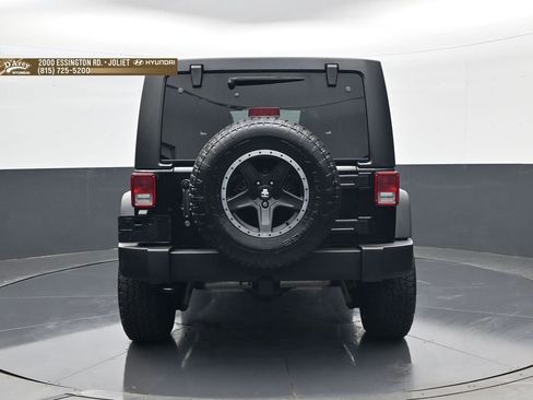 Used 2018 Jeep Wrangler Unlimited Sport S AWD/4WD image 6
