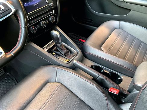 Used 2016 Volkswagen Jetta GLI SE image 16