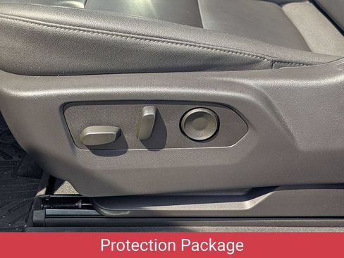 Used 2025 Chevrolet Silverado 1500 LT Trail Boss w/ Convenience Package II AWD/4WD image 14