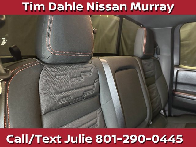 Used 2025 Nissan Frontier PRO-4X AWD/4WD image 19