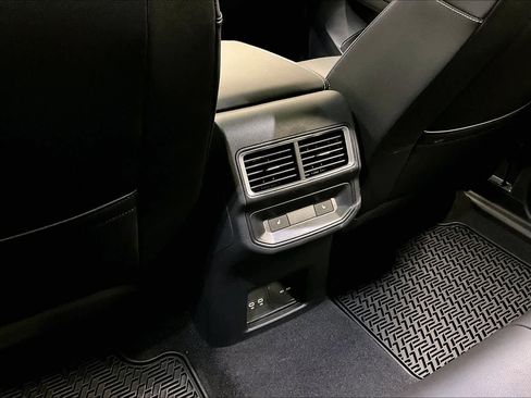 New 2026 Volkswagen Atlas Cross Sport SEL Premium R-Line image 16