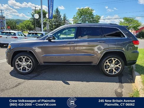 Used 2018 Jeep Grand Cherokee Limited AWD/4WD image 29