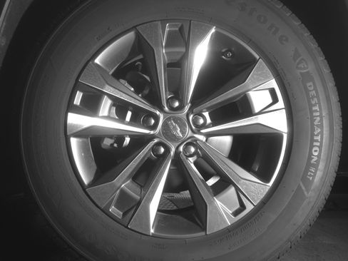 Used 2025 Chevrolet Equinox LT image 12