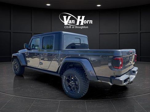 New 2025 Jeep Gladiator Willys image 3