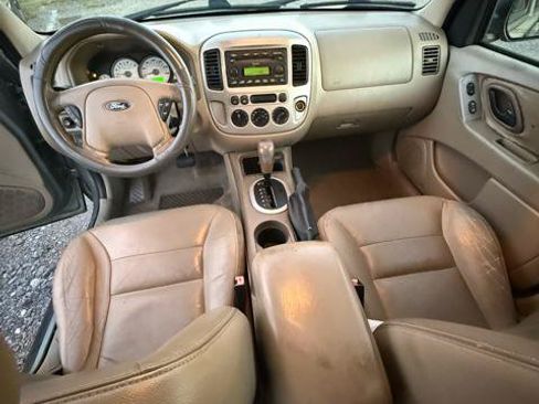 Used 2005 Ford Escape XLT FWD image 11