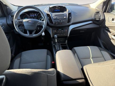Used 2017 Ford Escape SE image 11