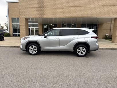 Used 2024 Toyota Highlander LE