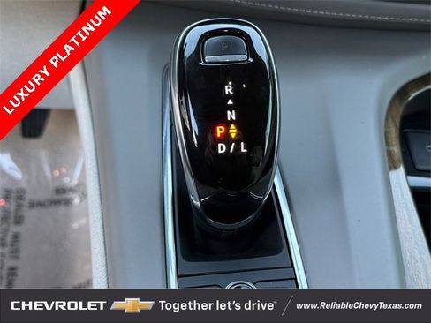 Used 2021 Cadillac Escalade Premium Luxury Platinum image 27