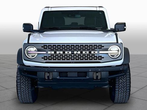 Used 2025 Ford Bronco Badlands AWD/4WD image 3