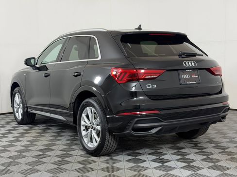 Used 2025 Audi Q3 2.0T Premium w/ Convenience Package AWD/4WD image 3